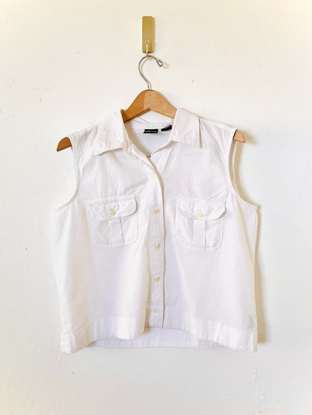 Vintage 90s Erika Women's White Cotton Sleeveless Collared Button Up Blouse Size